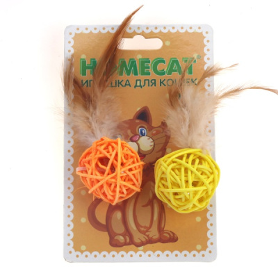 Игрушка для кошек Homecat Мячи из ротанга с пером и колокольчиком 4см 2шт Игрушка для кошек Homecat Мячи из ротанга с пером и колокольчиком 4см 2шт